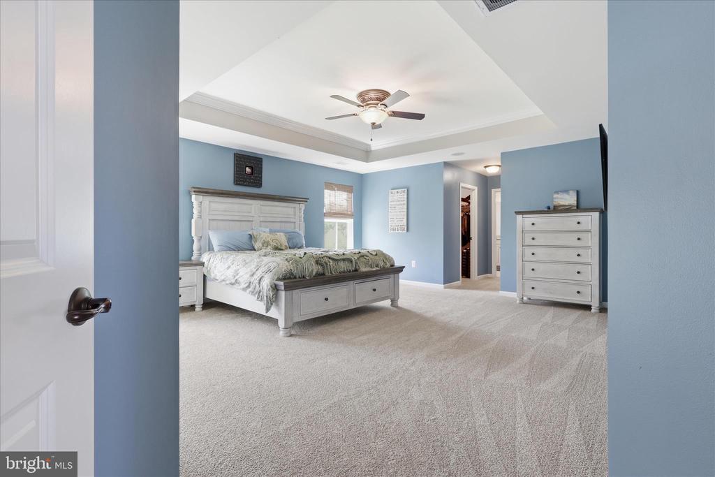 7804 HERMITAGE DR, FREDERICKSBURG, Virginia 22407, 6 Bedrooms Bedrooms, ,5 BathroomsBathrooms,Residential,7804 HERMITAGE DR,VASP2041174 MLS # VASP2041174