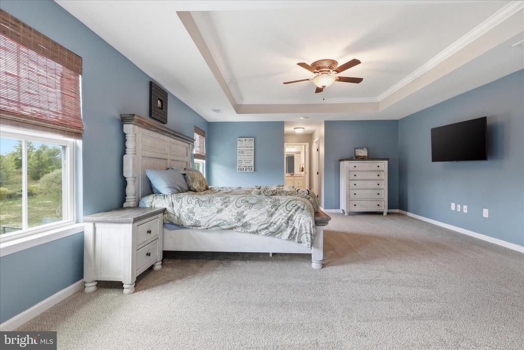 7804 HERMITAGE DR, FREDERICKSBURG, Virginia 22407, 6 Bedrooms Bedrooms, ,5 BathroomsBathrooms,Residential,7804 HERMITAGE DR,VASP2041174 MLS # VASP2041174