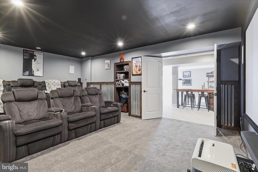 7804 HERMITAGE DR, FREDERICKSBURG, Virginia 22407, 6 Bedrooms Bedrooms, ,5 BathroomsBathrooms,Residential,7804 HERMITAGE DR,VASP2041174 MLS # VASP2041174