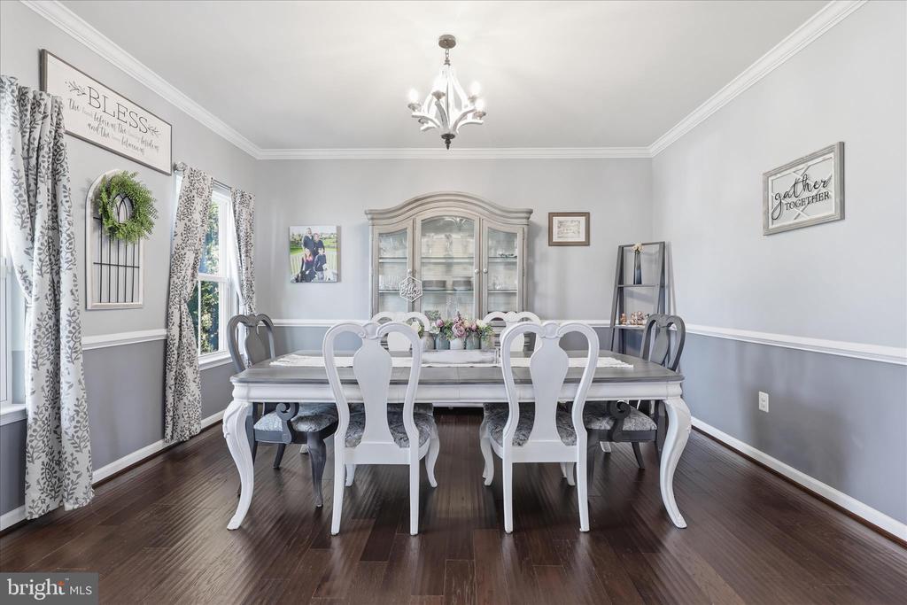 7804 HERMITAGE DR, FREDERICKSBURG, Virginia 22407, 6 Bedrooms Bedrooms, ,5 BathroomsBathrooms,Residential,7804 HERMITAGE DR,VASP2041174 MLS # VASP2041174