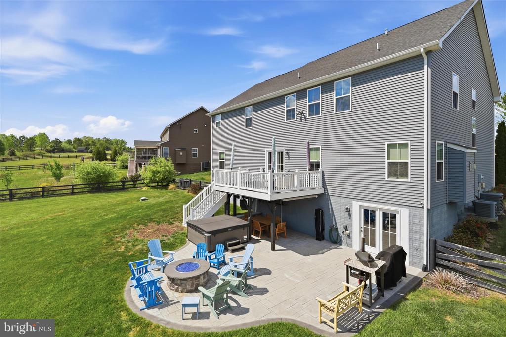 7804 HERMITAGE DR, FREDERICKSBURG, Virginia 22407, 6 Bedrooms Bedrooms, ,5 BathroomsBathrooms,Residential,7804 HERMITAGE DR,VASP2041174 MLS # VASP2041174