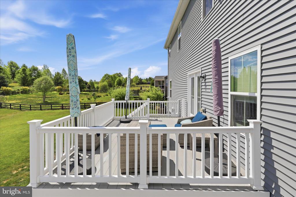 7804 HERMITAGE DR, FREDERICKSBURG, Virginia 22407, 6 Bedrooms Bedrooms, ,5 BathroomsBathrooms,Residential,7804 HERMITAGE DR,VASP2041174 MLS # VASP2041174