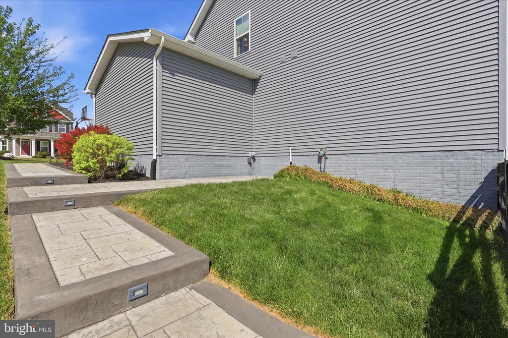 7804 HERMITAGE DR, FREDERICKSBURG, Virginia 22407, 6 Bedrooms Bedrooms, ,5 BathroomsBathrooms,Residential,7804 HERMITAGE DR,VASP2041174 MLS # VASP2041174