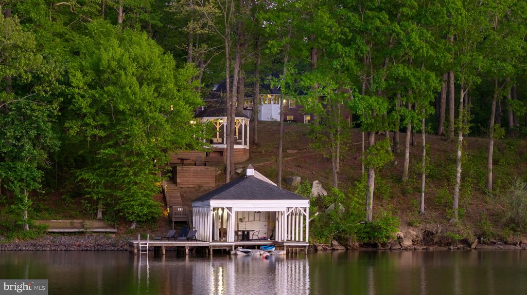 6406 CARTER LN, MINERAL, Virginia 23117, 7 Bedrooms Bedrooms, ,5 BathroomsBathrooms,Residential,6406 CARTER LN,VASP2041184 MLS # VASP2041184