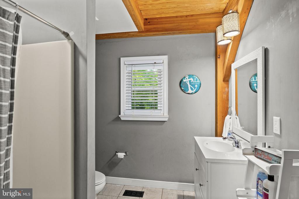 6406 CARTER LN, MINERAL, Virginia 23117, 7 Bedrooms Bedrooms, ,5 BathroomsBathrooms,Residential,6406 CARTER LN,VASP2041184 MLS # VASP2041184