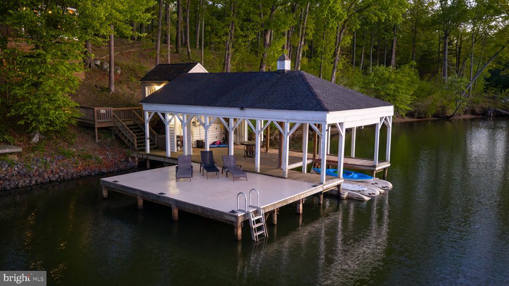 6406 CARTER LN, MINERAL, Virginia 23117, 7 Bedrooms Bedrooms, ,5 BathroomsBathrooms,Residential,6406 CARTER LN,VASP2041184 MLS # VASP2041184