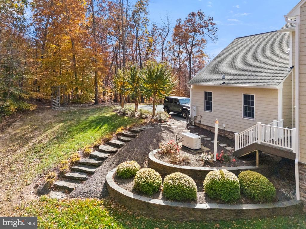 8485 ROGUES RD, WARRENTON, Virginia 20187, 4 Bedrooms Bedrooms, ,4 BathroomsBathrooms,Residential,8485 ROGUES RD,VAFQ2021674 MLS # VAFQ2021674