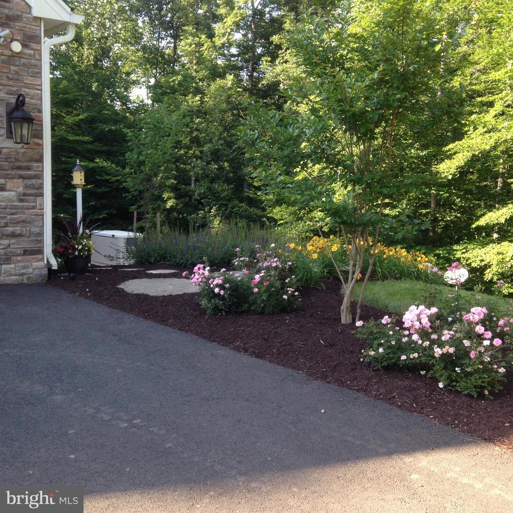 8485 ROGUES RD, WARRENTON, Virginia 20187, 4 Bedrooms Bedrooms, ,4 BathroomsBathrooms,Residential,8485 ROGUES RD,VAFQ2021674 MLS # VAFQ2021674