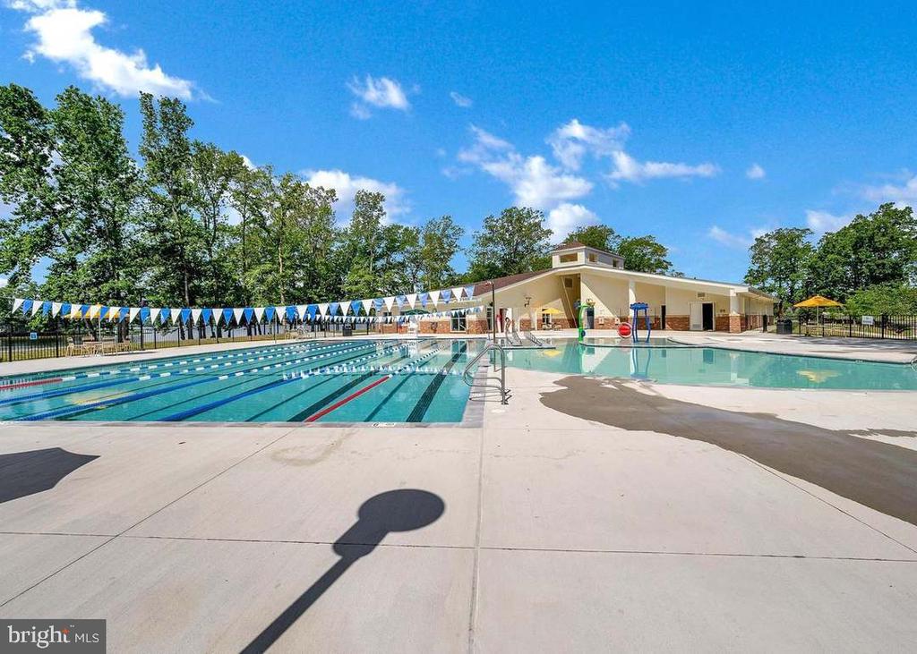 1233 LAKEVIEW PKWY, LOCUST GROVE, Virginia 22508, 3 Bedrooms Bedrooms, ,2 BathroomsBathrooms,Residential,1233 LAKEVIEW PKWY,VAOR2013934 MLS # VAOR2013934