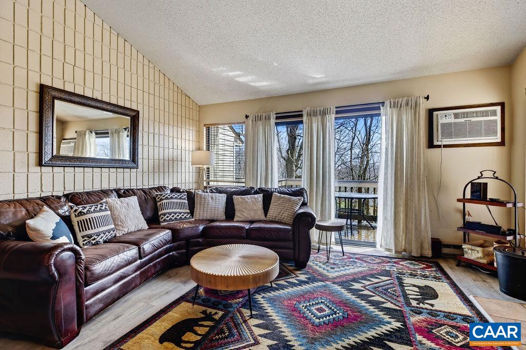 646 WHITE OAK CONDOS, WINTERGREEN, Virginia 22967, 2 Bedrooms Bedrooms, ,2 BathroomsBathrooms,Residential,646 WHITE OAK CONDOS,675201 MLS # 675201