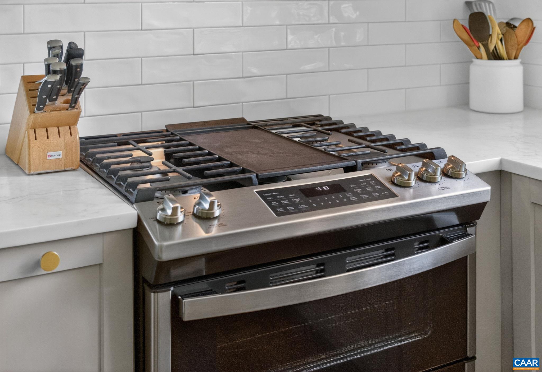 128 N BENNINGTON RD, CHARLOTTESVILLE, Virginia 22901, 4 Bedrooms Bedrooms, ,3 BathroomsBathrooms,Residential,128 N BENNINGTON RD,676052 MLS # 676052