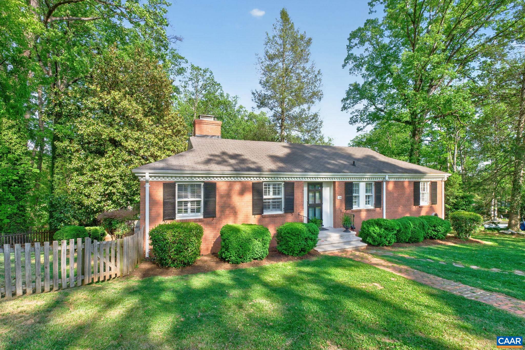 128 N BENNINGTON RD, CHARLOTTESVILLE, Virginia 22901, 4 Bedrooms Bedrooms, ,3 BathroomsBathrooms,Residential,128 N BENNINGTON RD,676052 MLS # 676052