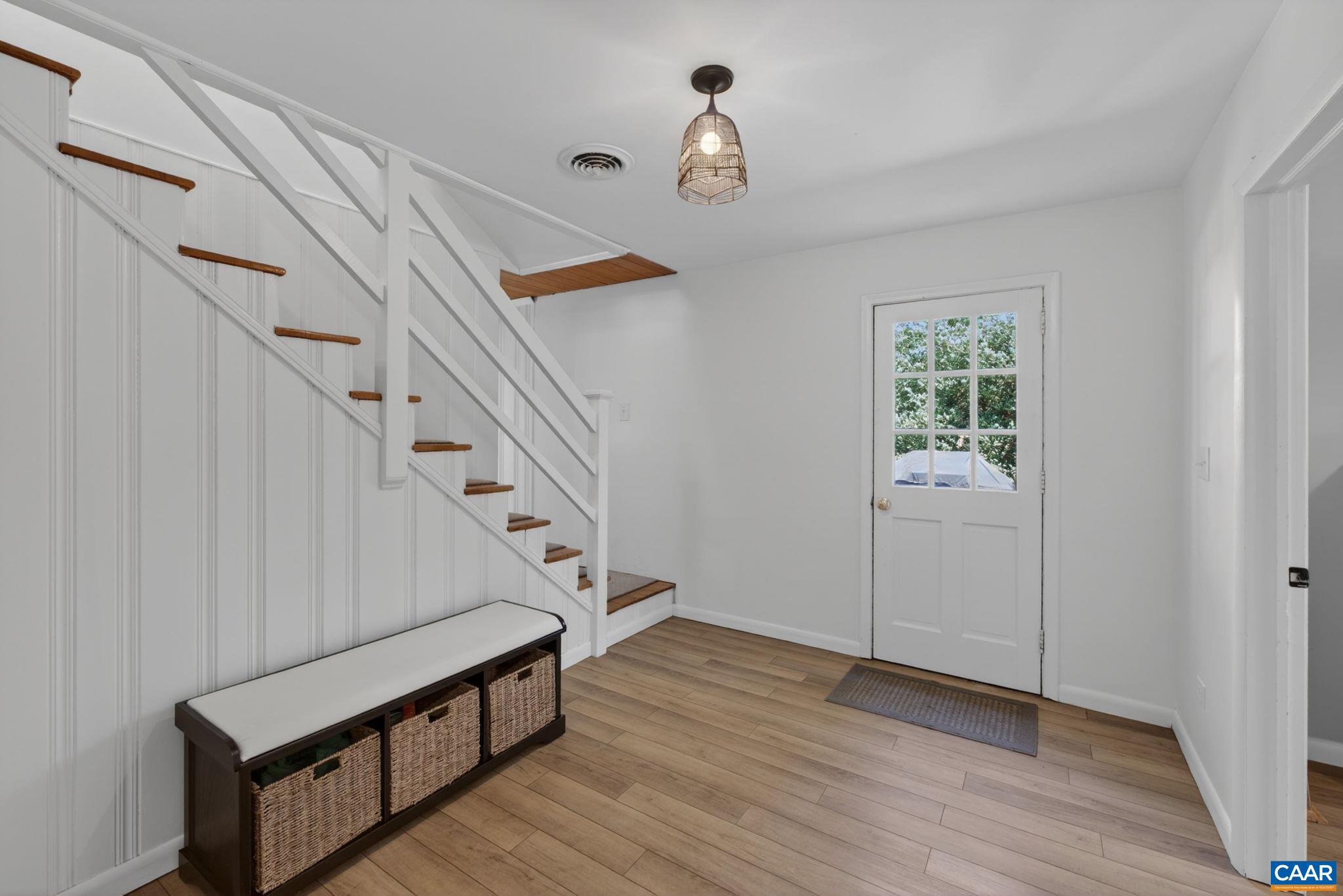 128 N BENNINGTON RD, CHARLOTTESVILLE, Virginia 22901, 4 Bedrooms Bedrooms, ,3 BathroomsBathrooms,Residential,128 N BENNINGTON RD,676052 MLS # 676052