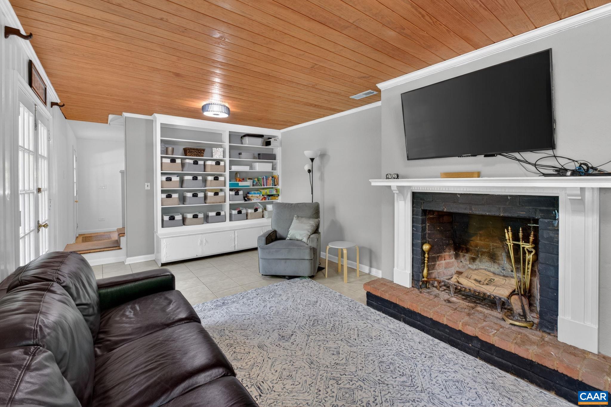 128 N BENNINGTON RD, CHARLOTTESVILLE, Virginia 22901, 4 Bedrooms Bedrooms, ,3 BathroomsBathrooms,Residential,128 N BENNINGTON RD,676052 MLS # 676052