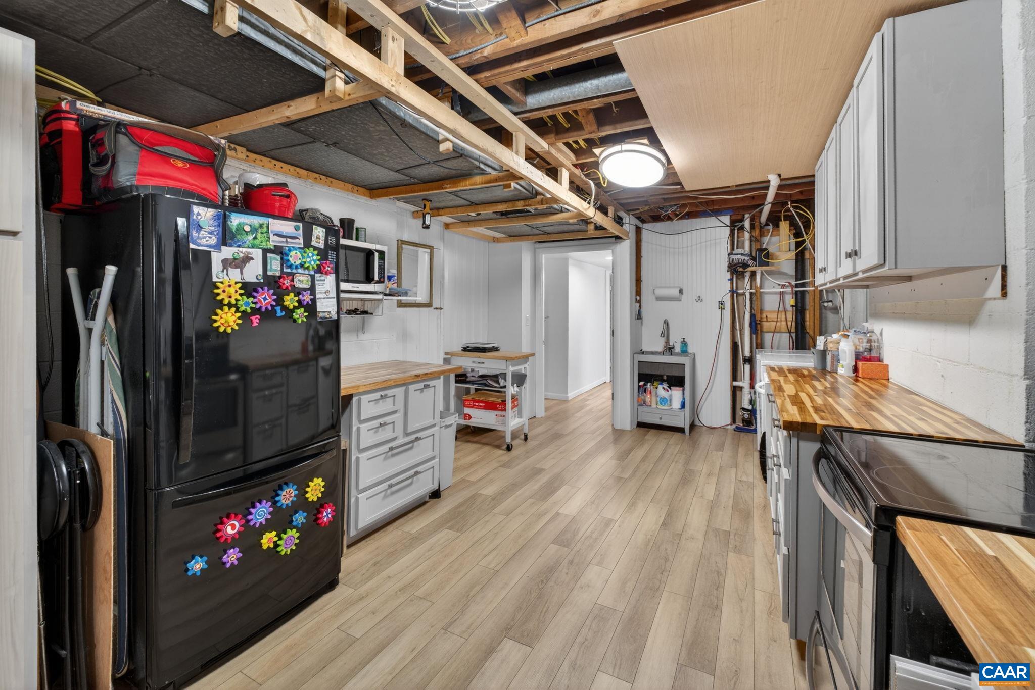 128 N BENNINGTON RD, CHARLOTTESVILLE, Virginia 22901, 4 Bedrooms Bedrooms, ,3 BathroomsBathrooms,Residential,128 N BENNINGTON RD,676052 MLS # 676052