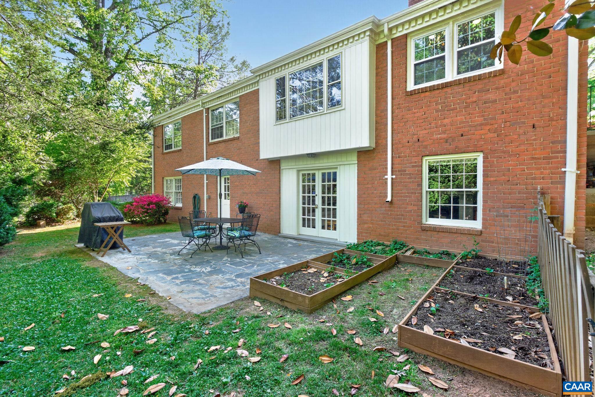 128 N BENNINGTON RD, CHARLOTTESVILLE, Virginia 22901, 4 Bedrooms Bedrooms, ,3 BathroomsBathrooms,Residential,128 N BENNINGTON RD,676052 MLS # 676052