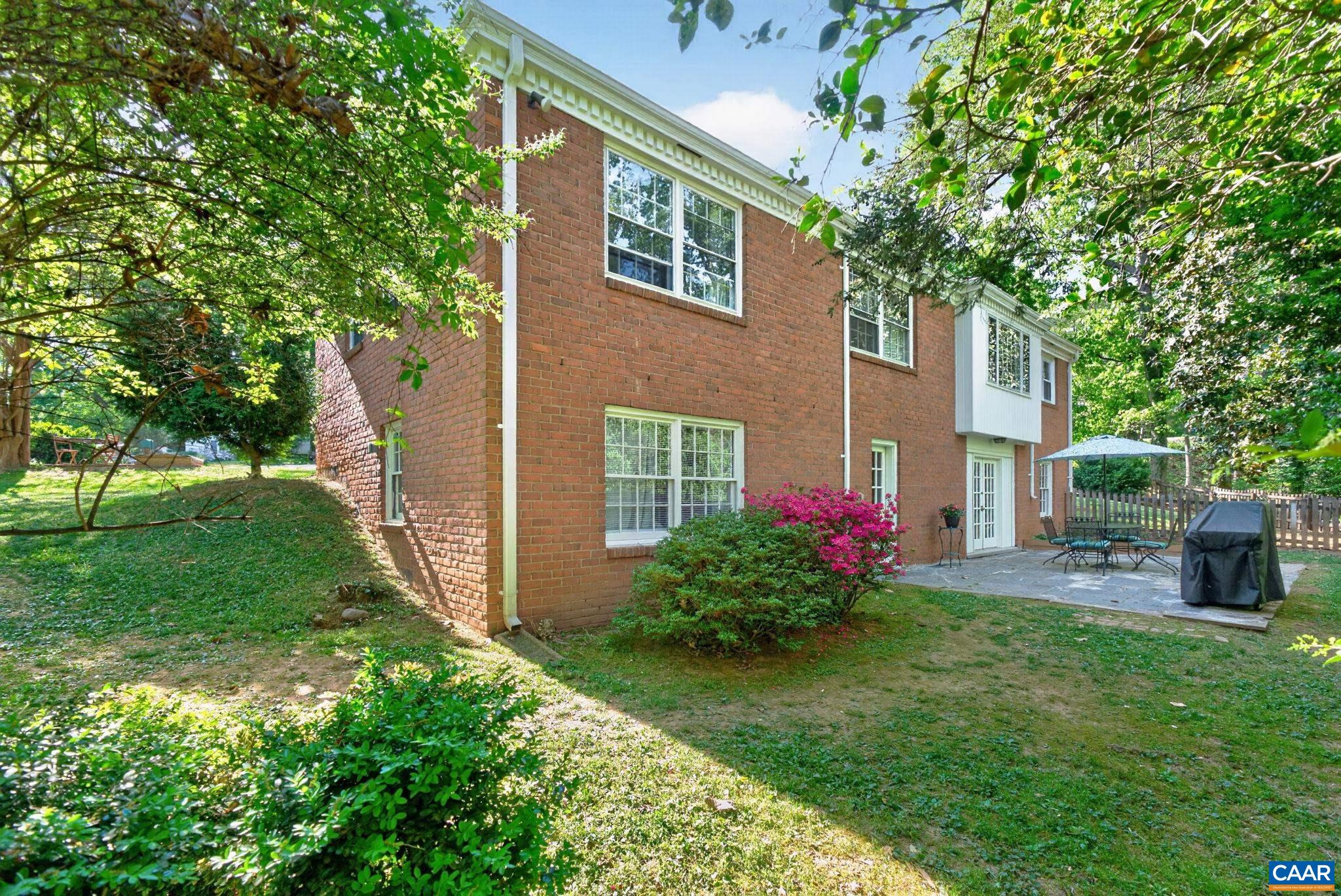 128 N BENNINGTON RD, CHARLOTTESVILLE, Virginia 22901, 4 Bedrooms Bedrooms, ,3 BathroomsBathrooms,Residential,128 N BENNINGTON RD,676052 MLS # 676052