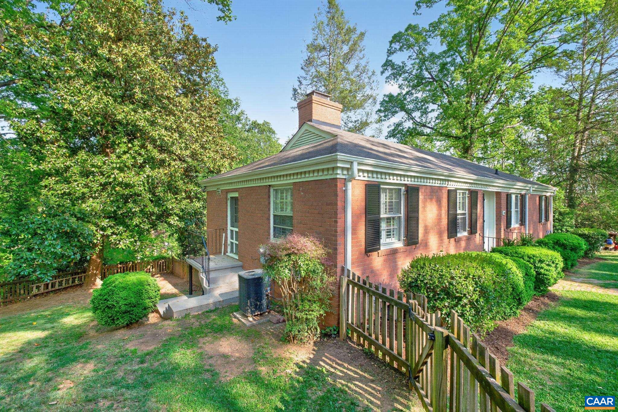 128 N BENNINGTON RD, CHARLOTTESVILLE, Virginia 22901, 4 Bedrooms Bedrooms, ,3 BathroomsBathrooms,Residential,128 N BENNINGTON RD,676052 MLS # 676052