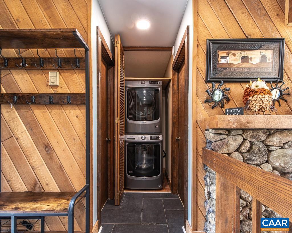 274 LAUREL SPRINGS DR, WINTERGREEN, Virginia 22967, 3 Bedrooms Bedrooms, ,3 BathroomsBathrooms,Residential,Pryors Camp 65,274 LAUREL SPRINGS DR,676091 MLS # 676091