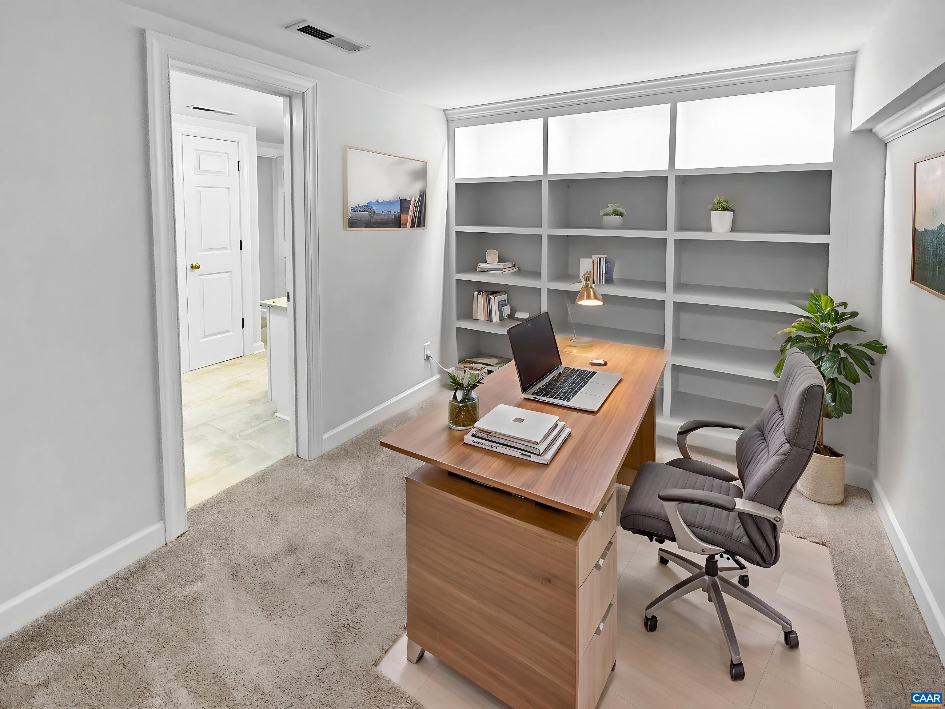 824 KING WILLIAM DR, CHARLOTTESVILLE, Virginia 22901, 5 Bedrooms Bedrooms, ,3 BathroomsBathrooms,Residential,824 KING WILLIAM DR,676094 MLS # 676094