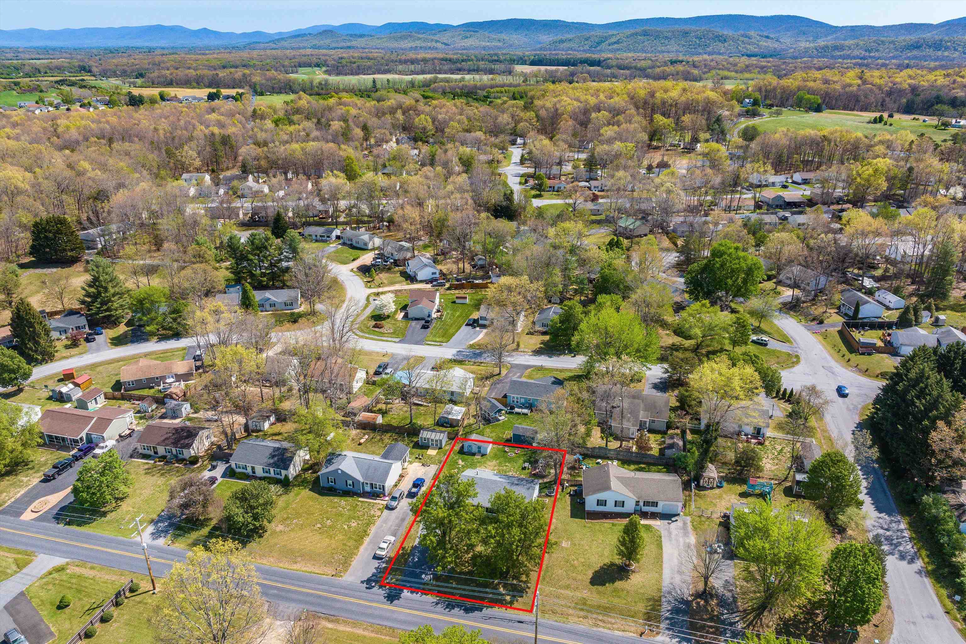 868 PATTON FARM RD, STUARTS DRAFT, Virginia 24477, 3 Bedrooms Bedrooms, ,2 BathroomsBathrooms,Residential,868 PATTON FARM RD,676152 MLS # 676152