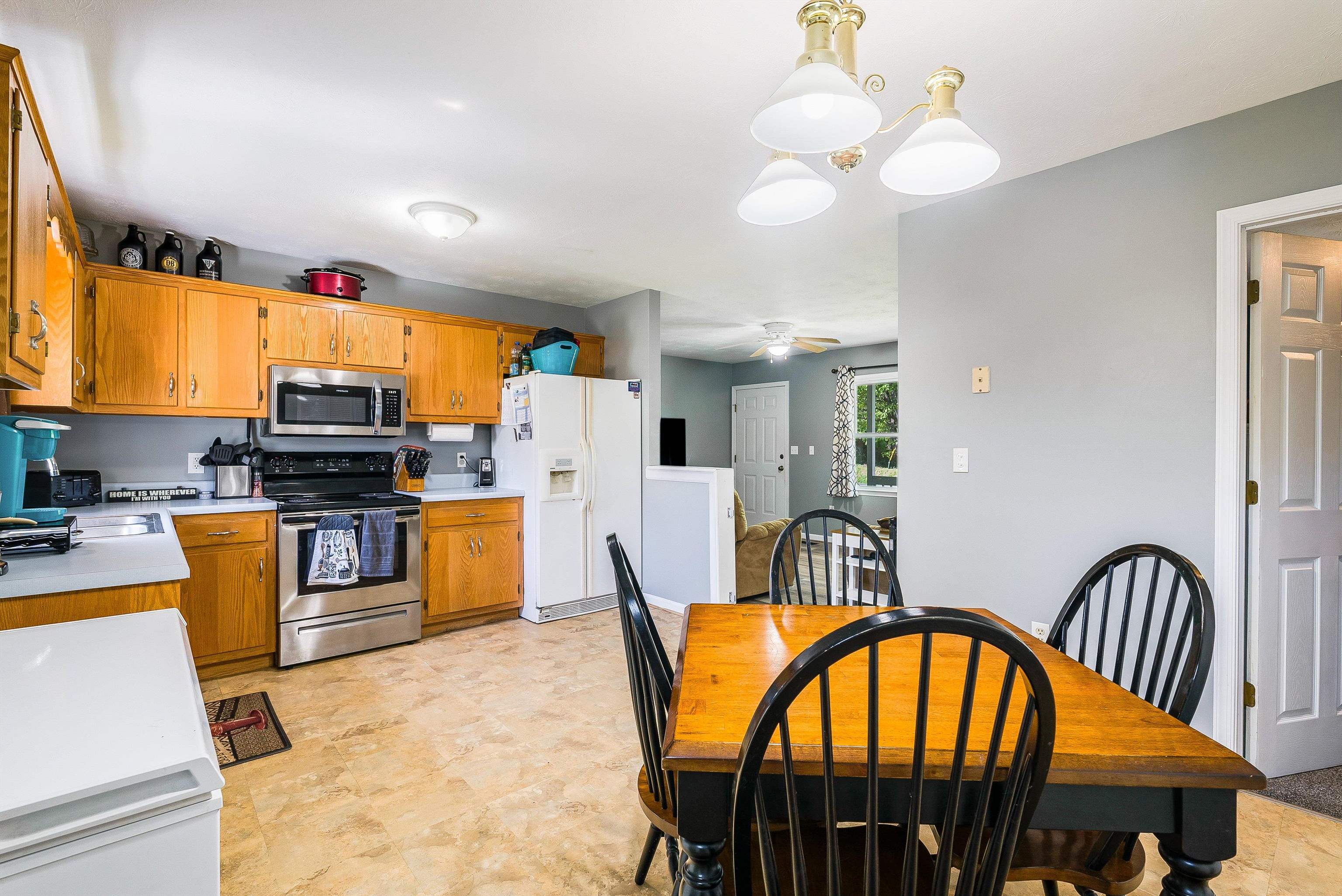 868 PATTON FARM RD, STUARTS DRAFT, Virginia 24477, 3 Bedrooms Bedrooms, ,2 BathroomsBathrooms,Residential,868 PATTON FARM RD,676152 MLS # 676152