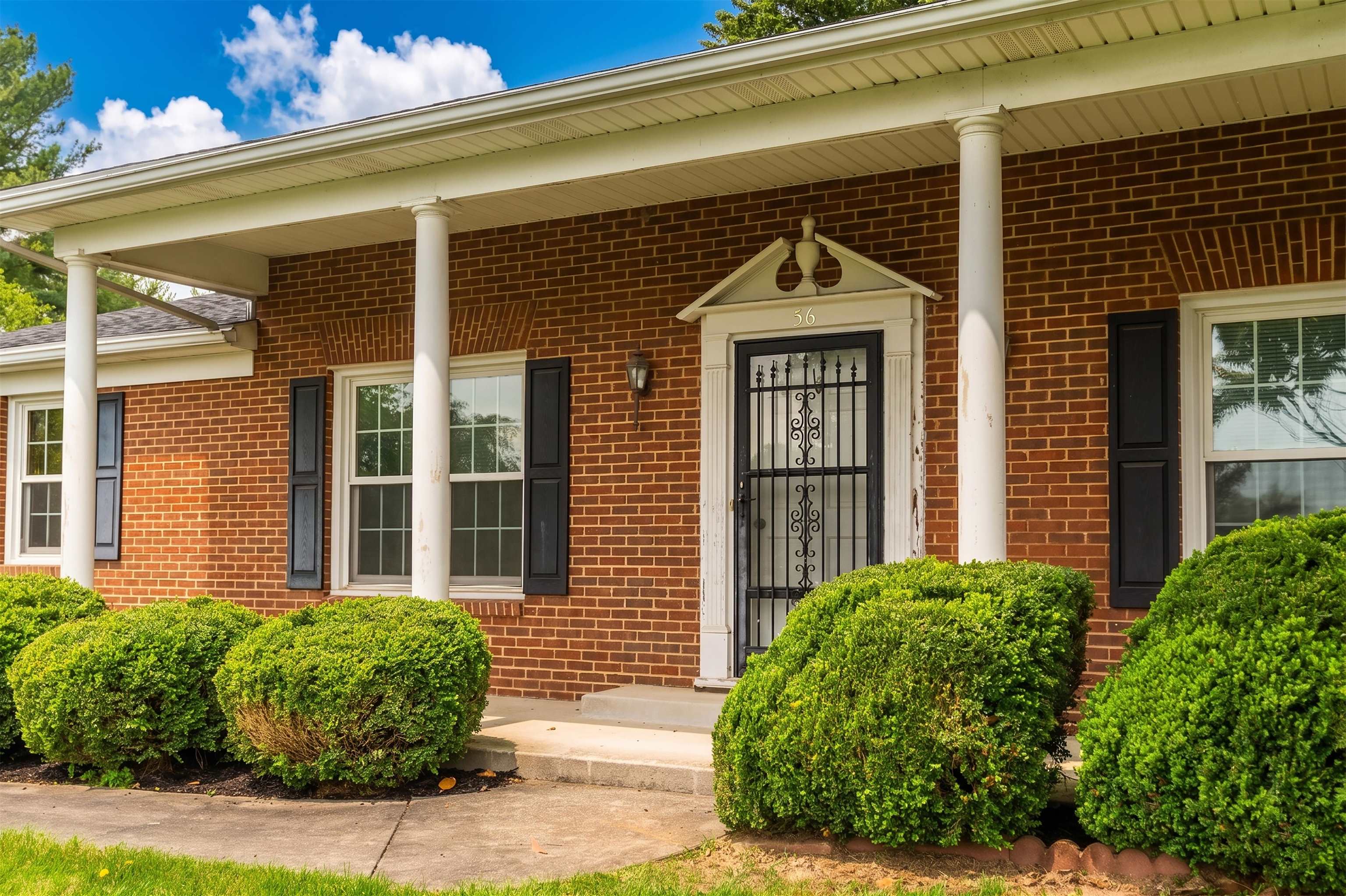 56 IDLEWOOD BLVD, STAUNTON, Virginia 24401, 4 Bedrooms Bedrooms, ,2 BathroomsBathrooms,Residential,56 IDLEWOOD BLVD,676153 MLS # 676153