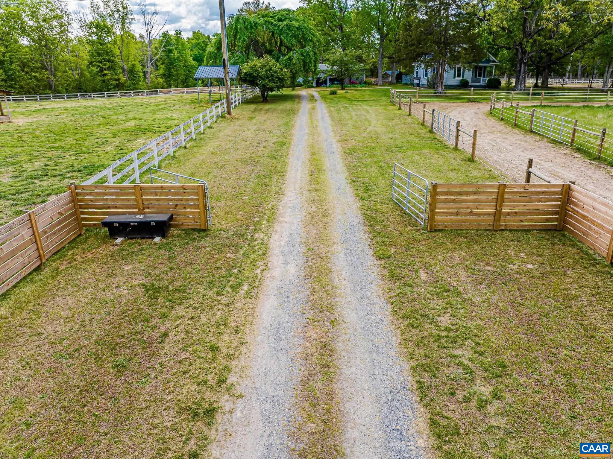 12500 SHANNON HILL RD, LOUISA, Virginia 23093, 3 Bedrooms Bedrooms, ,2 BathroomsBathrooms,Residential,12500 SHANNON HILL RD,676155 MLS # 676155