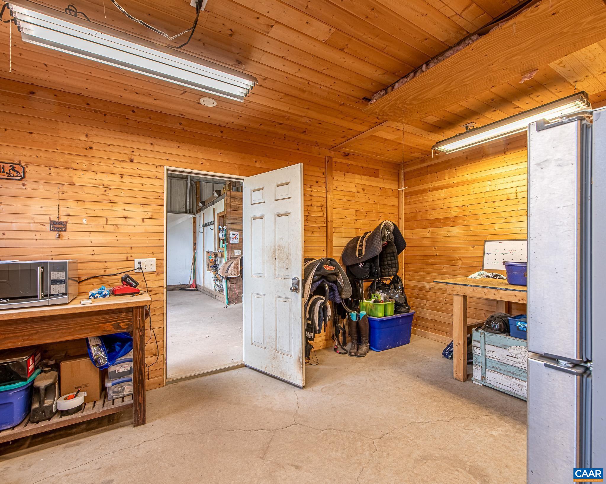 12500 SHANNON HILL RD, LOUISA, Virginia 23093, 3 Bedrooms Bedrooms, ,2 BathroomsBathrooms,Residential,12500 SHANNON HILL RD,676155 MLS # 676155