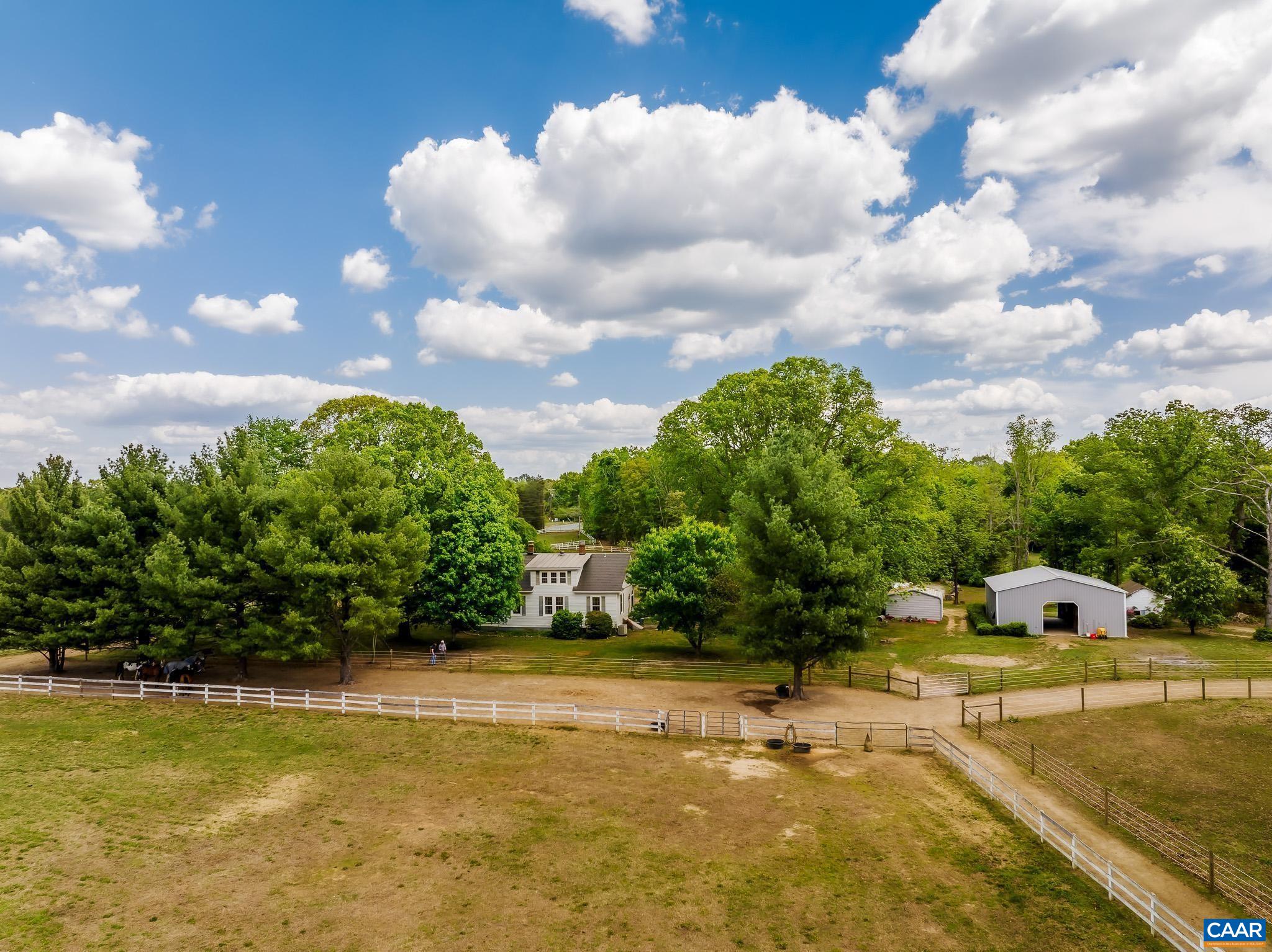 12500 SHANNON HILL RD, LOUISA, Virginia 23093, 3 Bedrooms Bedrooms, ,2 BathroomsBathrooms,Residential,12500 SHANNON HILL RD,676155 MLS # 676155