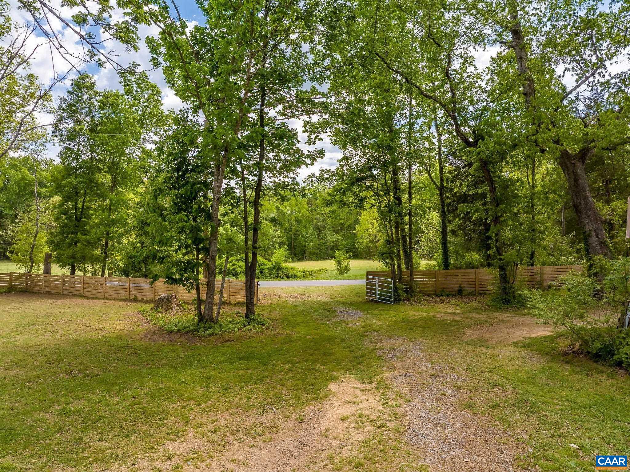 12500 SHANNON HILL RD, LOUISA, Virginia 23093, 3 Bedrooms Bedrooms, ,2 BathroomsBathrooms,Residential,12500 SHANNON HILL RD,676155 MLS # 676155