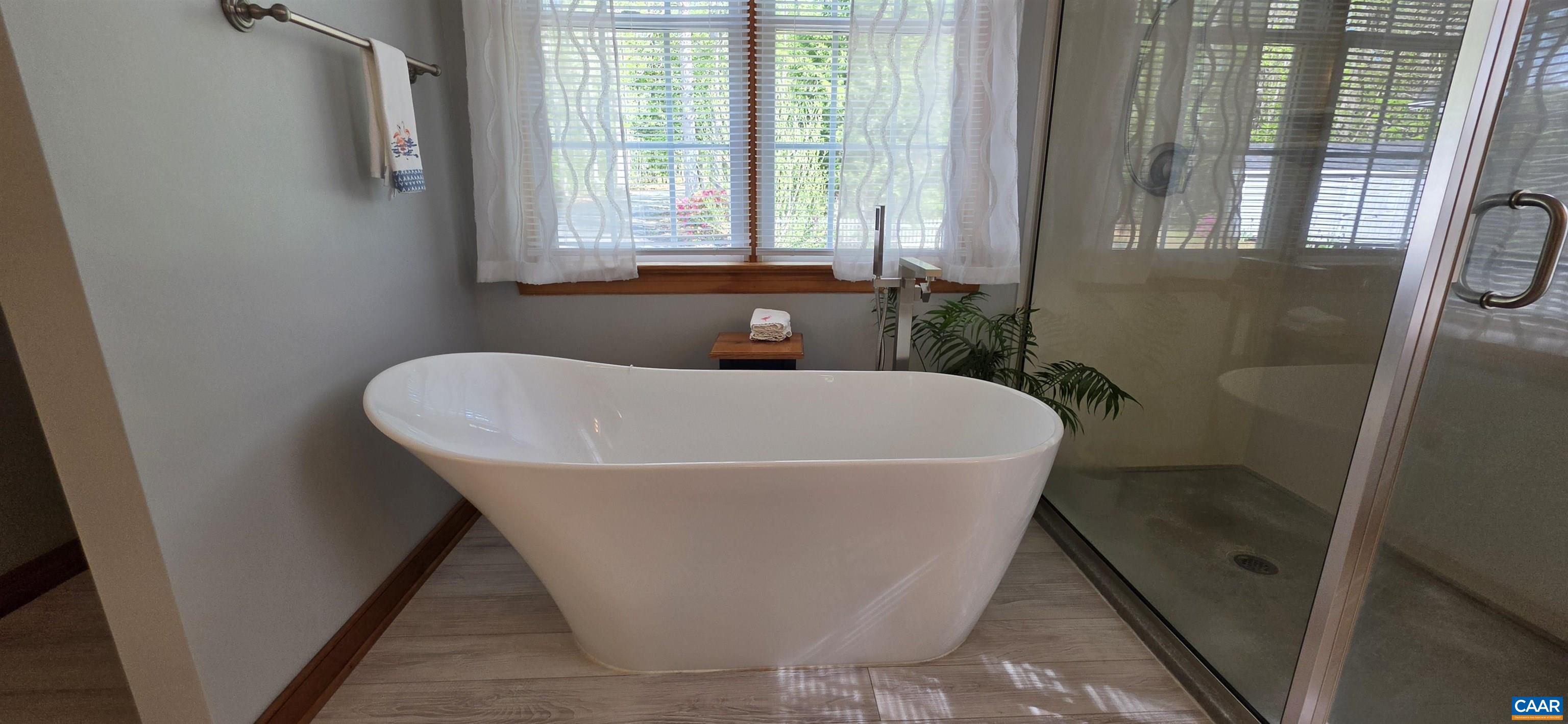 4410 WINDSOR LAKE DR, LOUISA, Virginia 23093, 3 Bedrooms Bedrooms, ,2 BathroomsBathrooms,Residential,4410 WINDSOR LAKE DR,676156 MLS # 676156