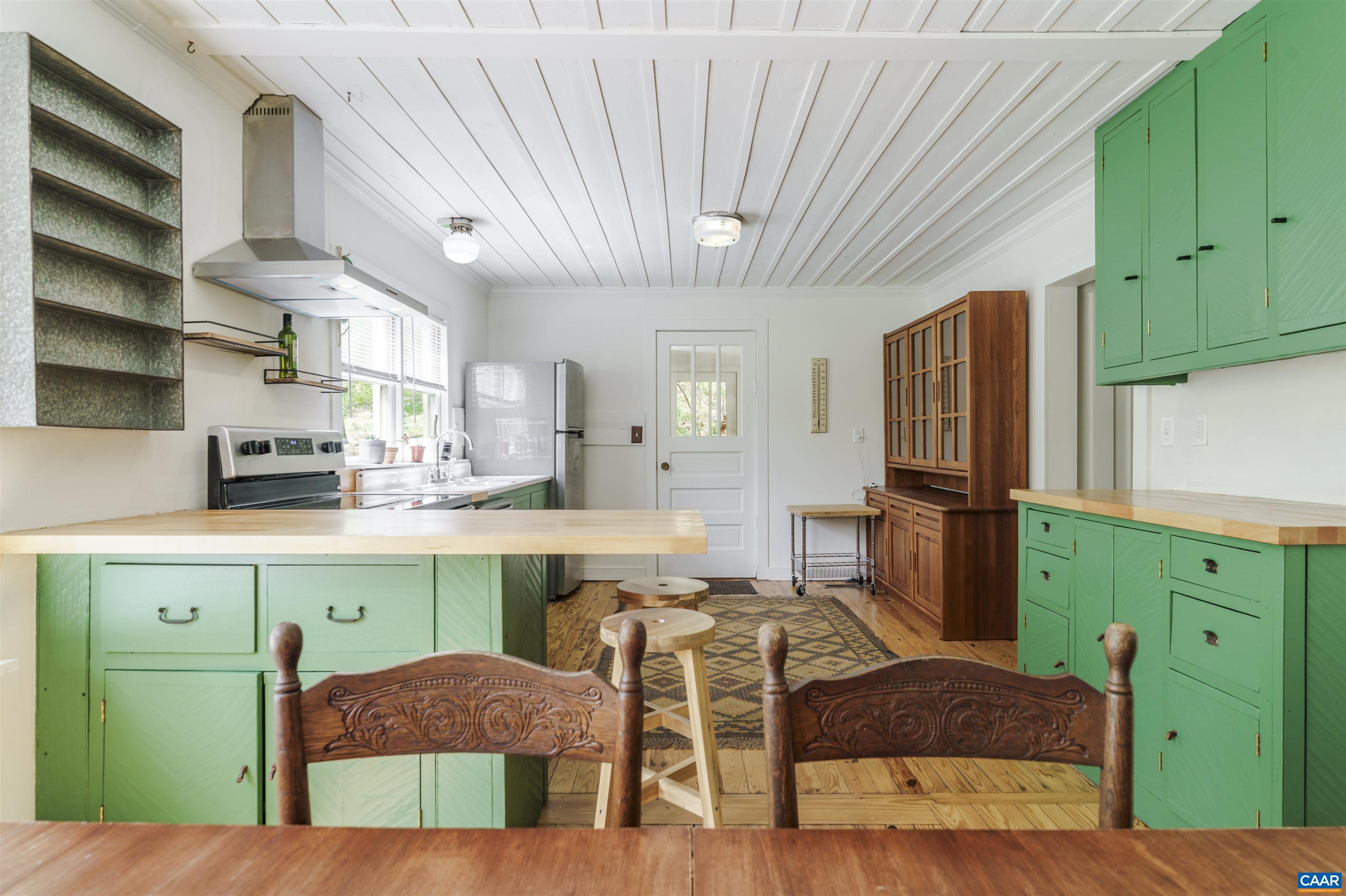 3898 VINEYARD RD, BARBOURSVILLE, Virginia 22923, 3 Bedrooms Bedrooms, ,3 BathroomsBathrooms,Residential,Aviary Hill - Country Cottage small farm perfectio,3898 VINEYARD RD,676159 MLS # 676159