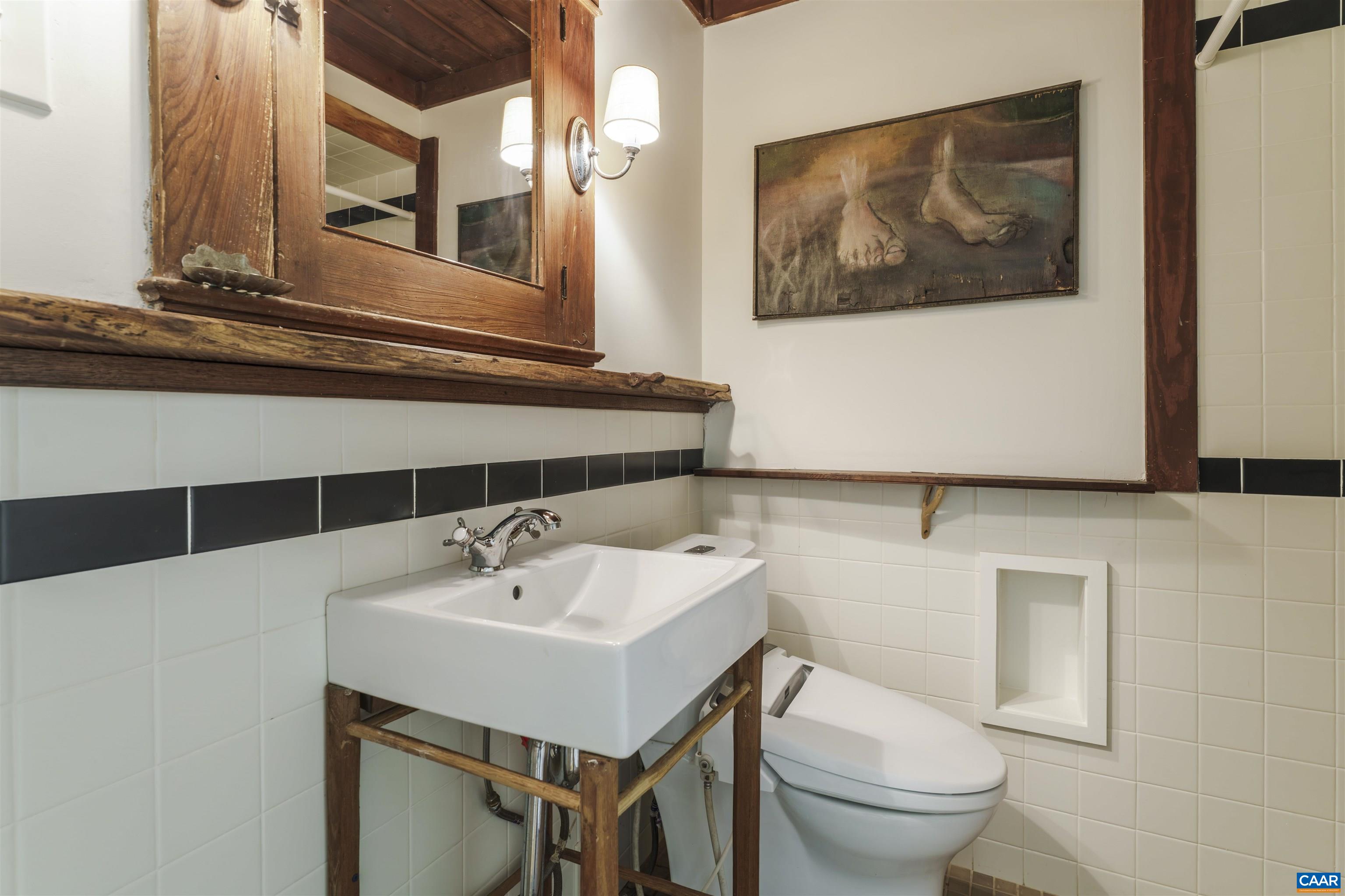 3898 VINEYARD RD, BARBOURSVILLE, Virginia 22923, 3 Bedrooms Bedrooms, ,3 BathroomsBathrooms,Residential,Aviary Hill - Country Cottage small farm perfectio,3898 VINEYARD RD,676159 MLS # 676159