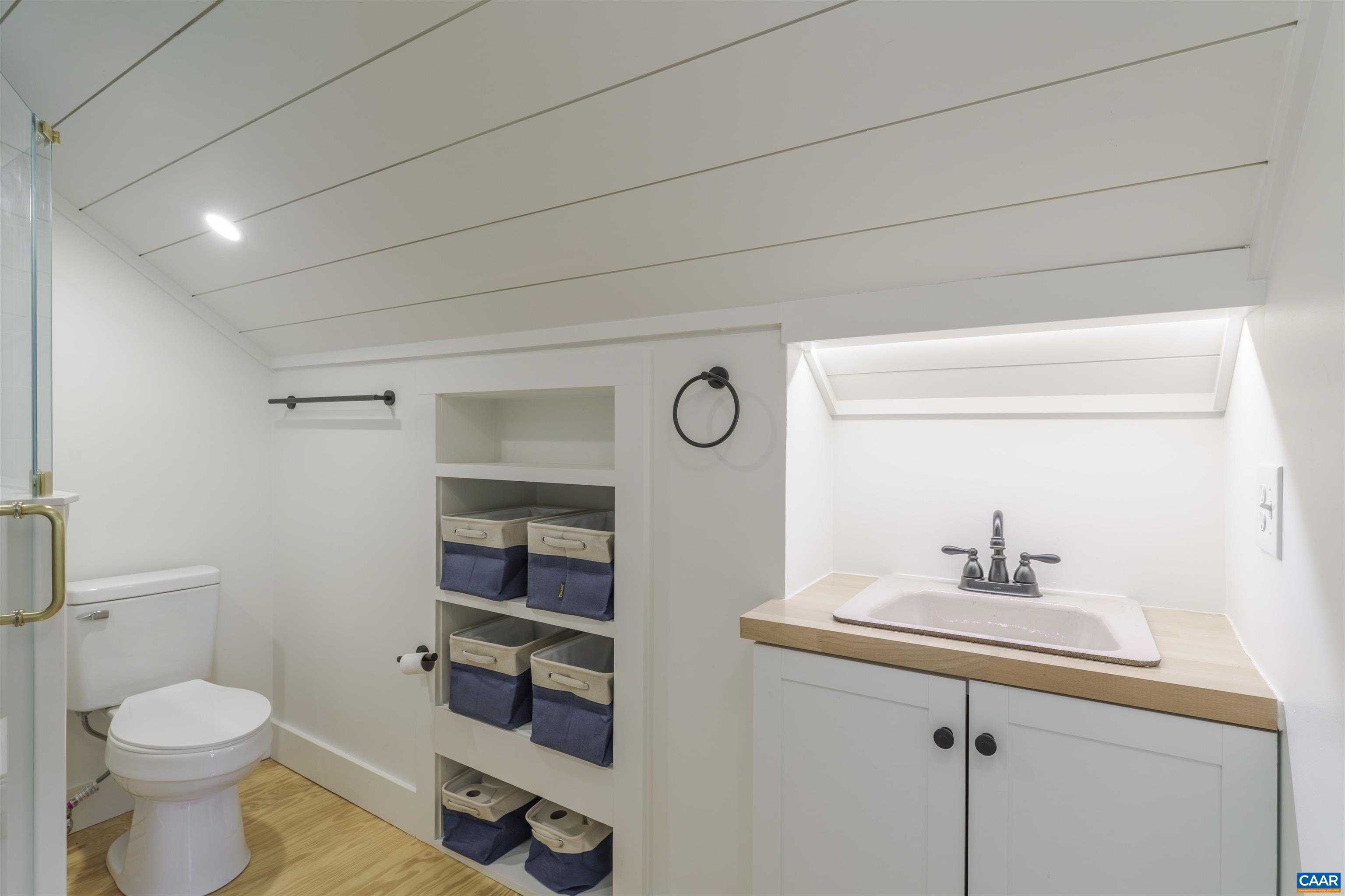 3898 VINEYARD RD, BARBOURSVILLE, Virginia 22923, 3 Bedrooms Bedrooms, ,3 BathroomsBathrooms,Residential,Aviary Hill - Country Cottage small farm perfectio,3898 VINEYARD RD,676159 MLS # 676159