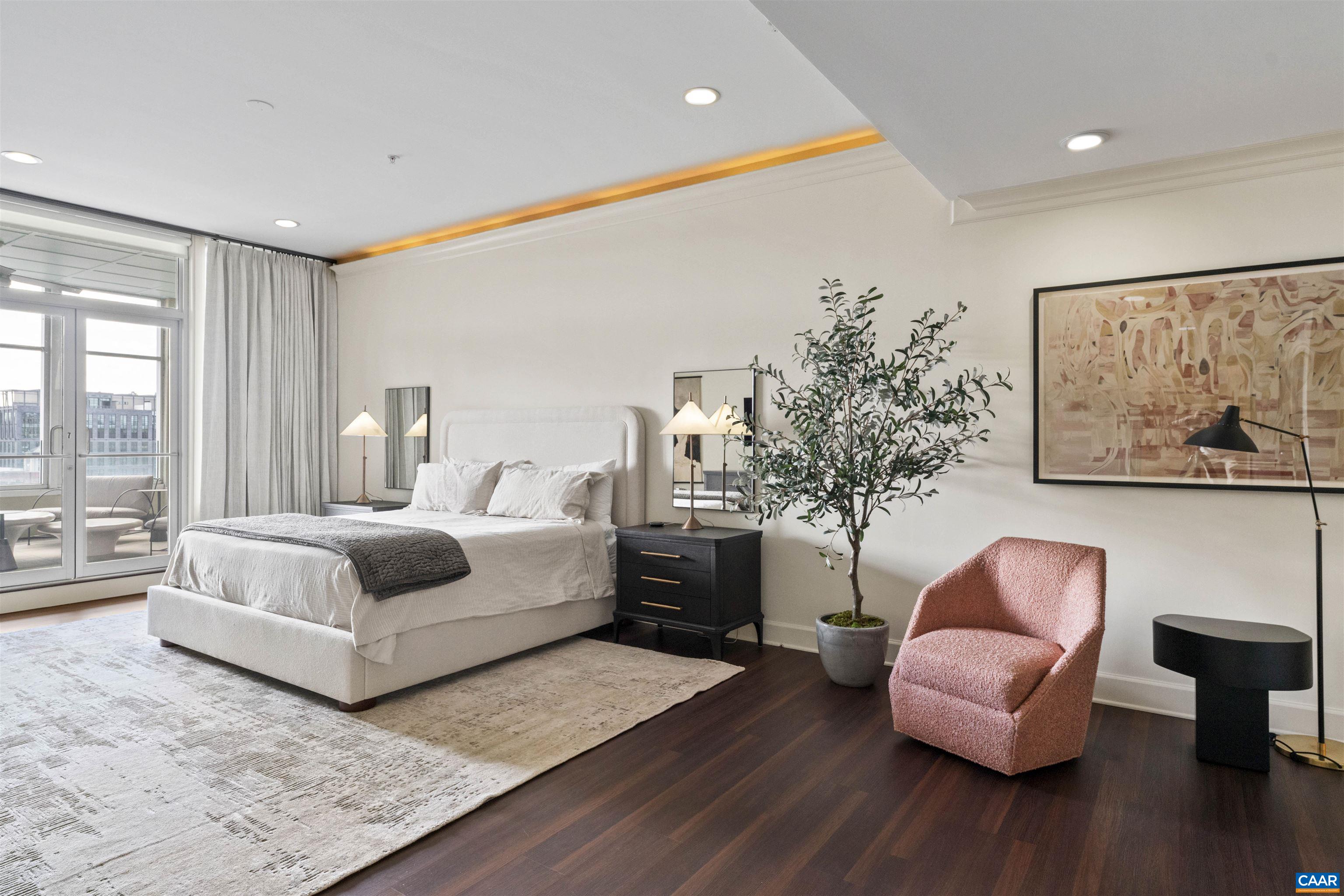 218 W WATER ST, CHARLOTTESVILLE, Virginia 22902, 2 Bedrooms Bedrooms, ,2 BathroomsBathrooms,Residential,218 W WATER ST,676162 MLS # 676162