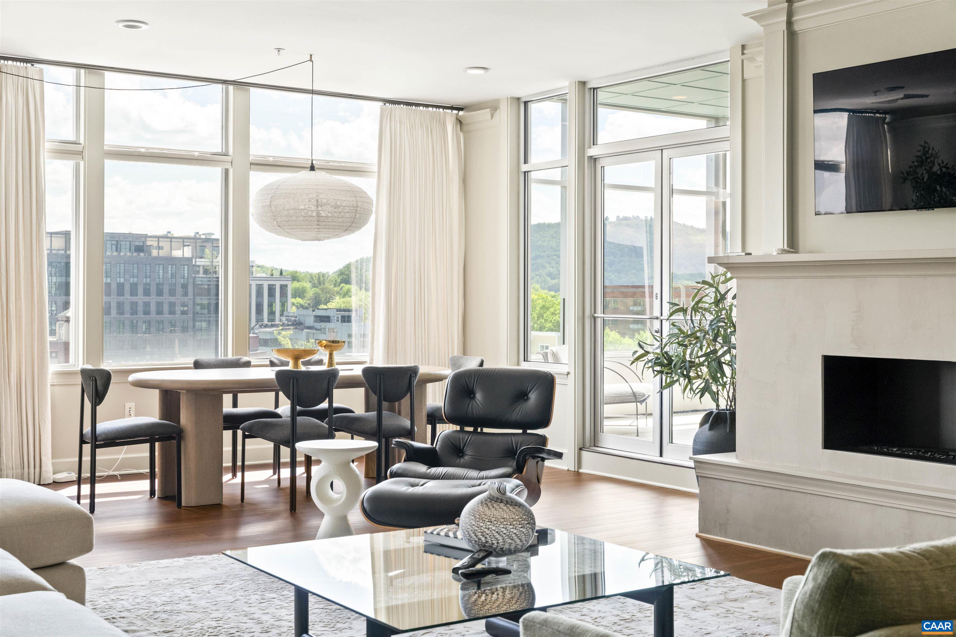 218 W WATER ST, CHARLOTTESVILLE, Virginia 22902, 2 Bedrooms Bedrooms, ,2 BathroomsBathrooms,Residential,218 W WATER ST,676162 MLS # 676162