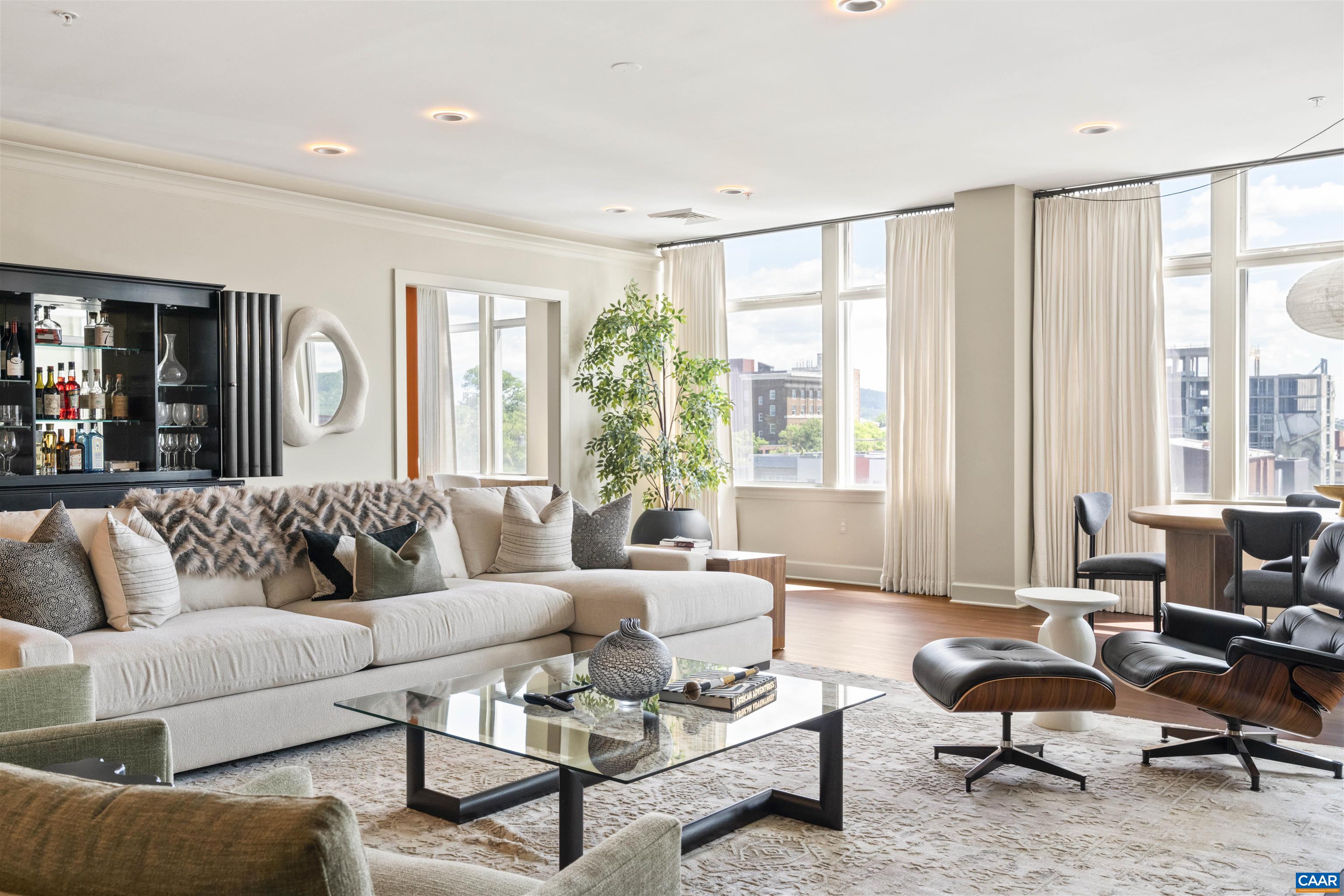 218 W WATER ST, CHARLOTTESVILLE, Virginia 22902, 2 Bedrooms Bedrooms, ,2 BathroomsBathrooms,Residential,218 W WATER ST,676162 MLS # 676162