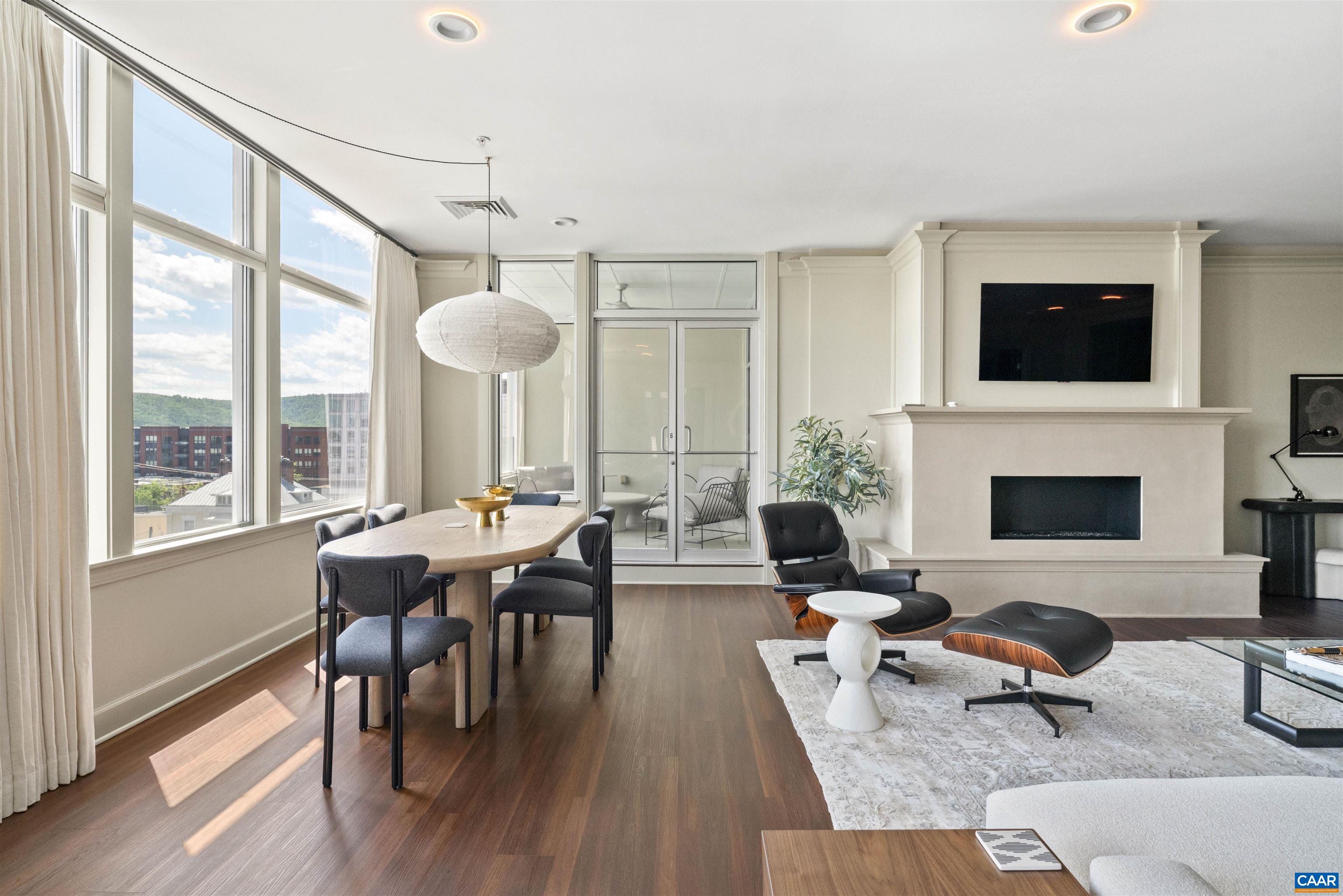 218 W WATER ST, CHARLOTTESVILLE, Virginia 22902, 2 Bedrooms Bedrooms, ,2 BathroomsBathrooms,Residential,218 W WATER ST,676162 MLS # 676162