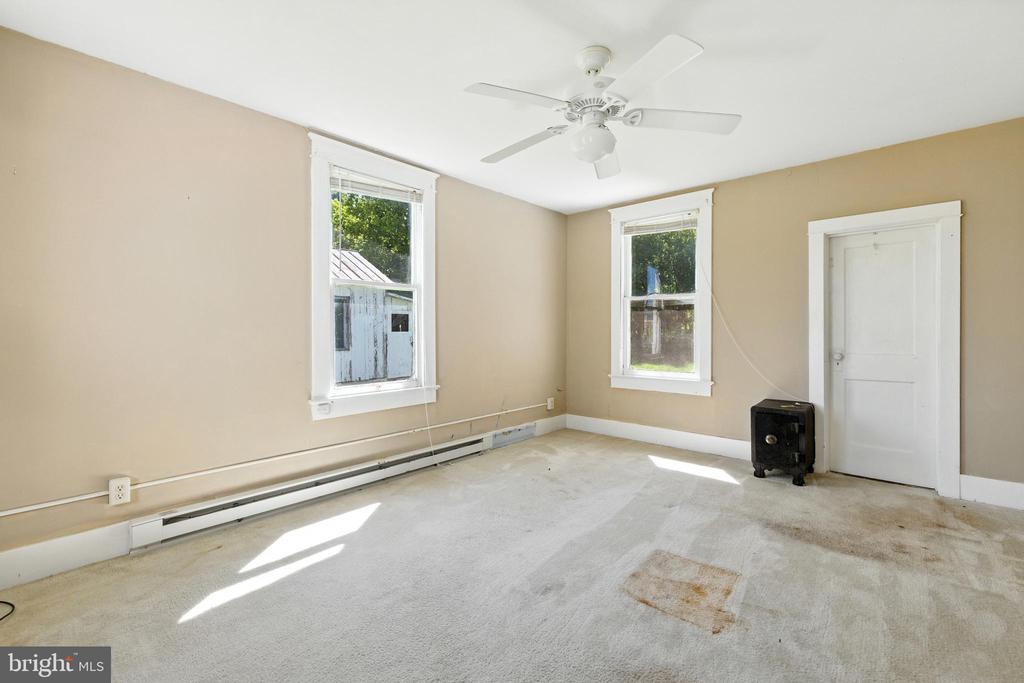 1819 US HIGHWAY 211 W, LURAY, Virginia 22835, 3 Bedrooms Bedrooms, ,2 BathroomsBathrooms,Residential,1819 US HIGHWAY 211 W,VAPA2005312 MLS # VAPA2005312