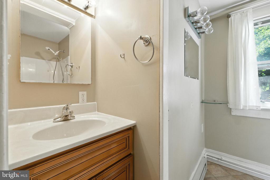 1819 US HIGHWAY 211 W, LURAY, Virginia 22835, 3 Bedrooms Bedrooms, ,2 BathroomsBathrooms,Residential,1819 US HIGHWAY 211 W,VAPA2005312 MLS # VAPA2005312