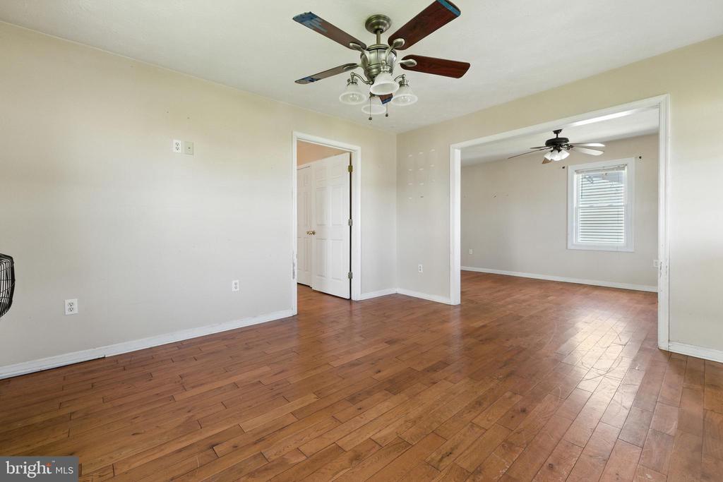 1819 US HIGHWAY 211 W, LURAY, Virginia 22835, 3 Bedrooms Bedrooms, ,2 BathroomsBathrooms,Residential,1819 US HIGHWAY 211 W,VAPA2005312 MLS # VAPA2005312