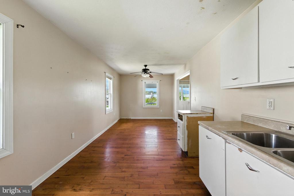 1819 US HIGHWAY 211 W, LURAY, Virginia 22835, 3 Bedrooms Bedrooms, ,2 BathroomsBathrooms,Residential,1819 US HIGHWAY 211 W,VAPA2005312 MLS # VAPA2005312