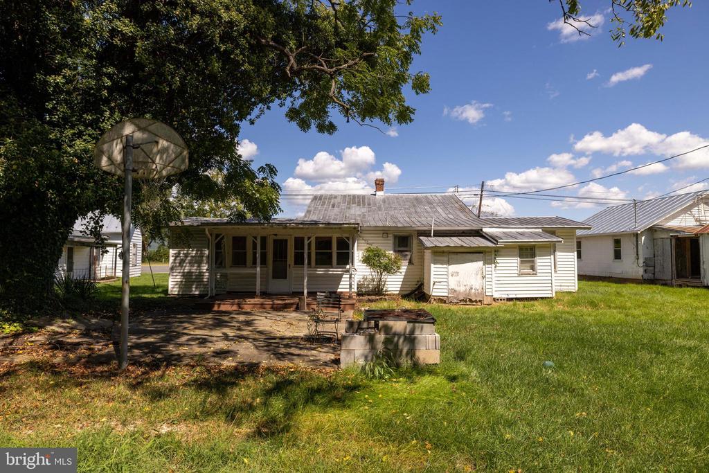 1819 US HIGHWAY 211 W, LURAY, Virginia 22835, 3 Bedrooms Bedrooms, ,2 BathroomsBathrooms,Residential,1819 US HIGHWAY 211 W,VAPA2005312 MLS # VAPA2005312