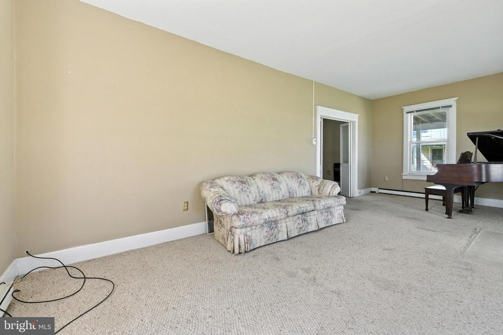 1819 US HIGHWAY 211 W, LURAY, Virginia 22835, 3 Bedrooms Bedrooms, ,2 BathroomsBathrooms,Residential,1819 US HIGHWAY 211 W,VAPA2005312 MLS # VAPA2005312