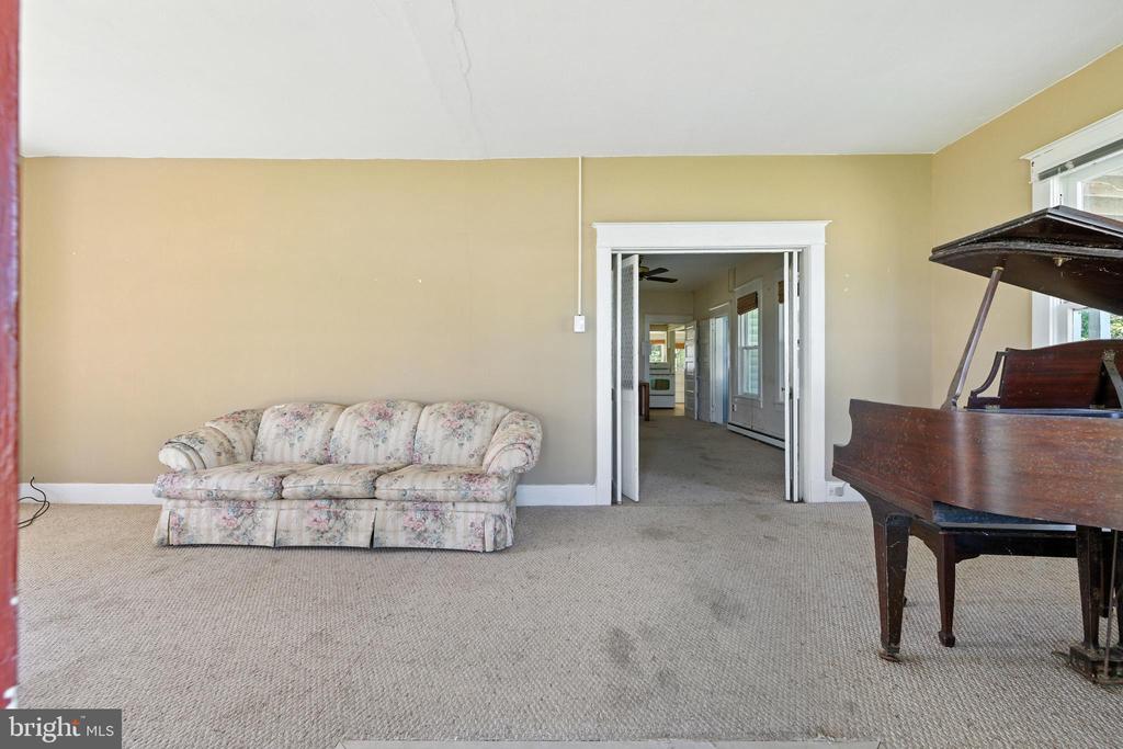 1819 US HIGHWAY 211 W, LURAY, Virginia 22835, 3 Bedrooms Bedrooms, ,2 BathroomsBathrooms,Residential,1819 US HIGHWAY 211 W,VAPA2005312 MLS # VAPA2005312