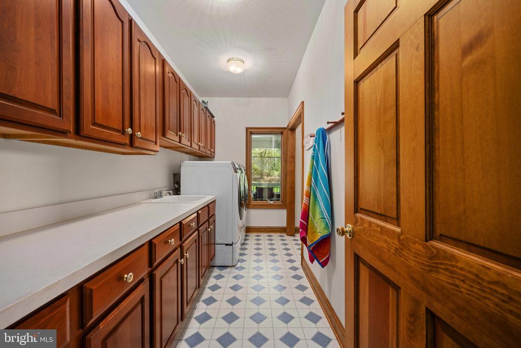 5404 BAZZANELLA DR, MINERAL, Virginia 23117, 8 Bedrooms Bedrooms, ,8 BathroomsBathrooms,Residential,5404 BAZZANELLA DR,VASP2040620 MLS # VASP2040620