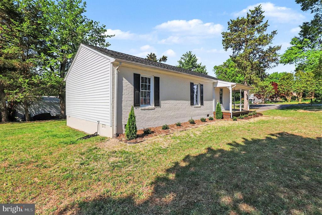 101 SPOTSLEE DR, SPOTSYLVANIA, Virginia 22551, 3 Bedrooms Bedrooms, ,2 BathroomsBathrooms,Residential,101 SPOTSLEE DR,VASP2040970 MLS # VASP2040970