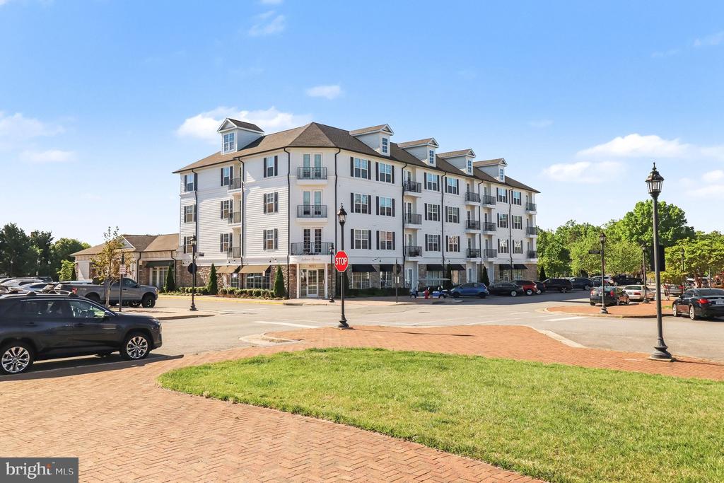 101 SPOTSLEE DR, SPOTSYLVANIA, Virginia 22551, 3 Bedrooms Bedrooms, ,2 BathroomsBathrooms,Residential,101 SPOTSLEE DR,VASP2040970 MLS # VASP2040970