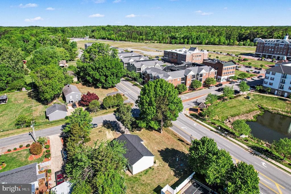 101 SPOTSLEE DR, SPOTSYLVANIA, Virginia 22551, 3 Bedrooms Bedrooms, ,2 BathroomsBathrooms,Residential,101 SPOTSLEE DR,VASP2040970 MLS # VASP2040970